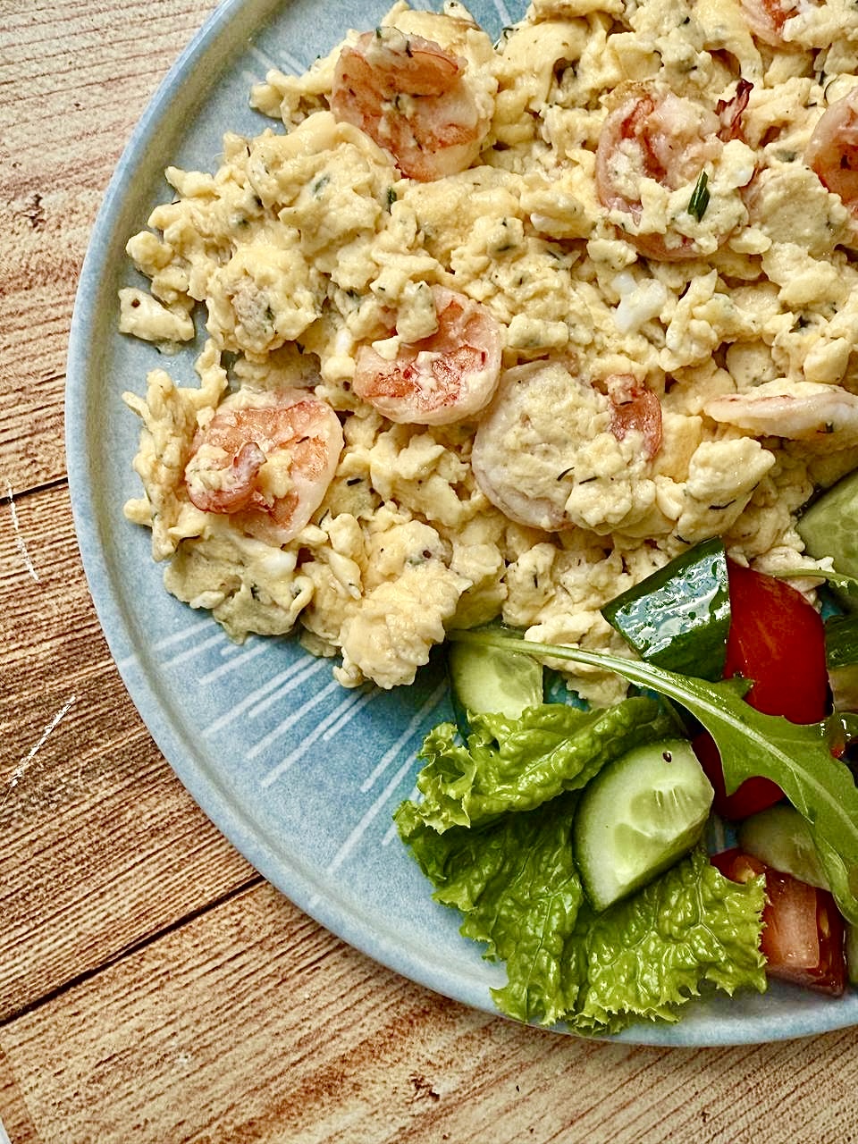 Скрембл с креветками