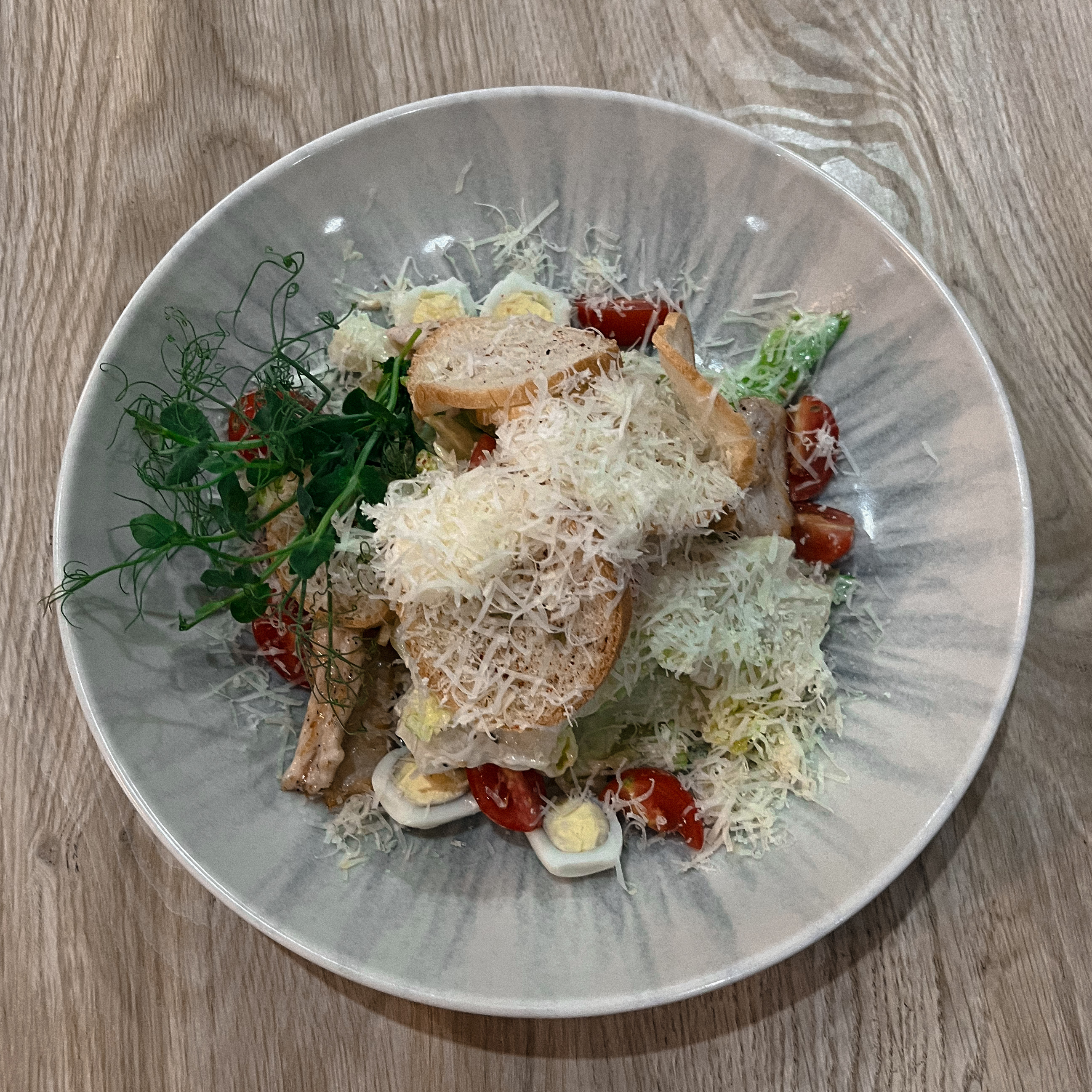 Цезарь с цыплёнком гриль